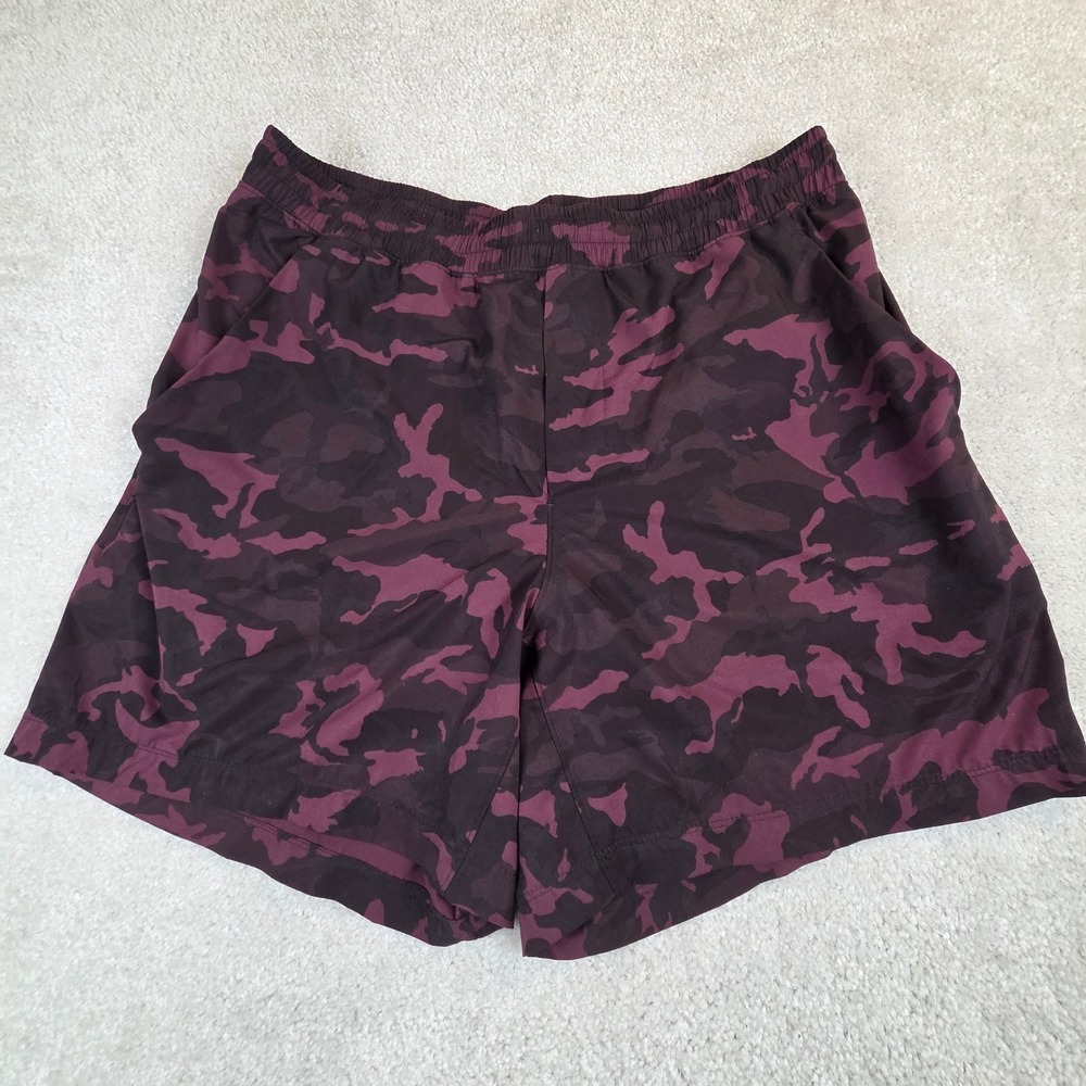 Lululemon Mens Pace Breaker Lined Shorts XL Camo Red Multi